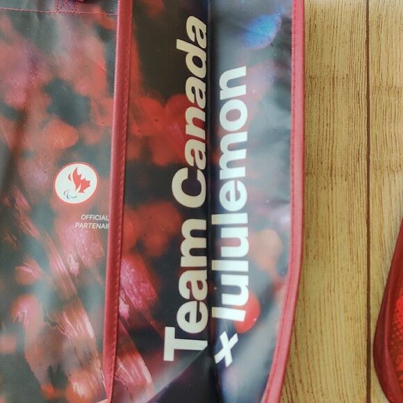 Lululemon limited edition 2024 Olympics reusable shopping bags - Picture 6 of 9